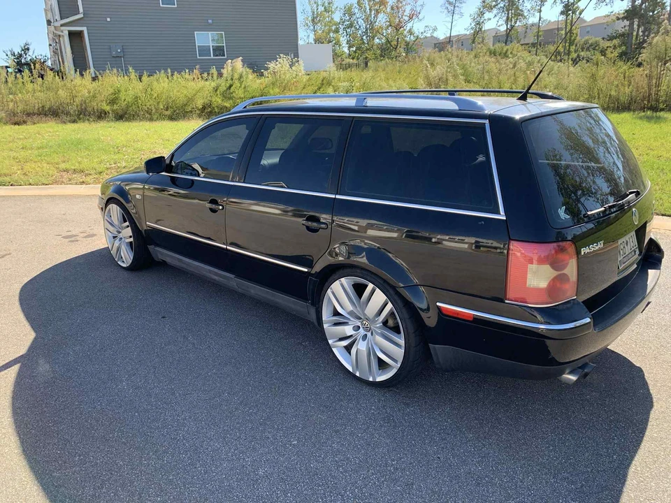 2003 Volkswagen Passat - Image 10 of 31