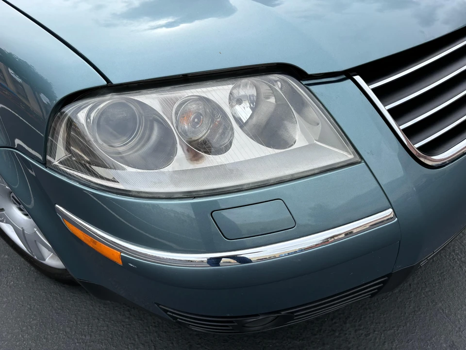 2003 Volkswagen Passat - Image 16 of 31
