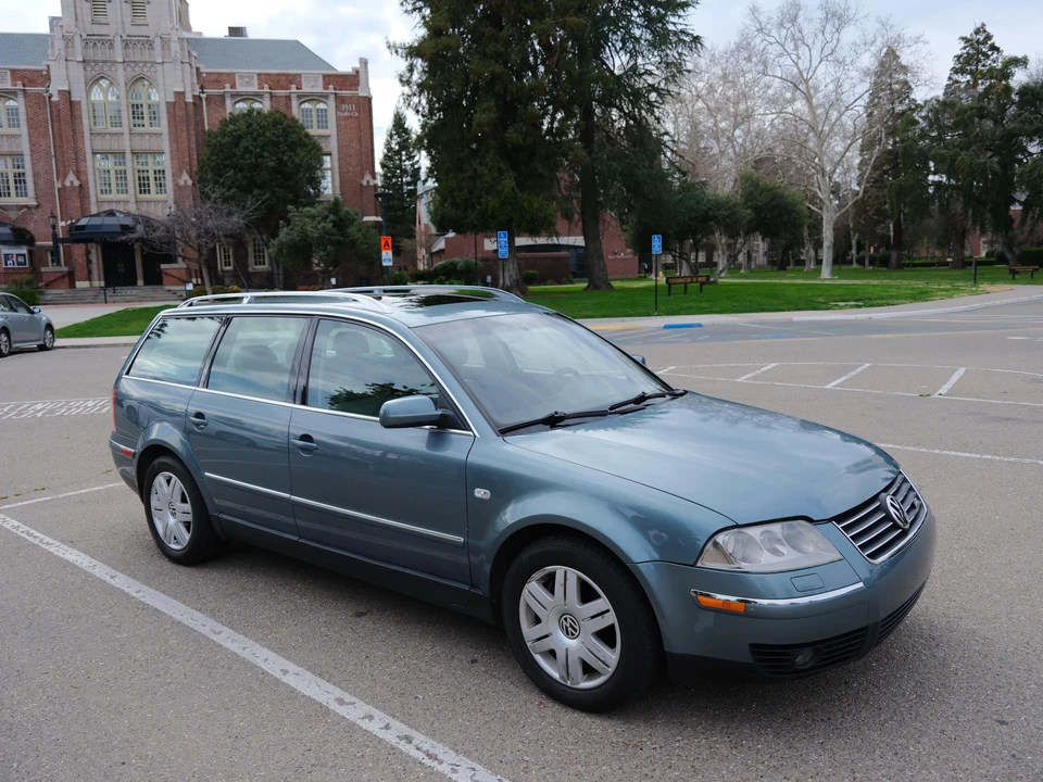 2003 Volkswagen Passat - Image 11 of 21