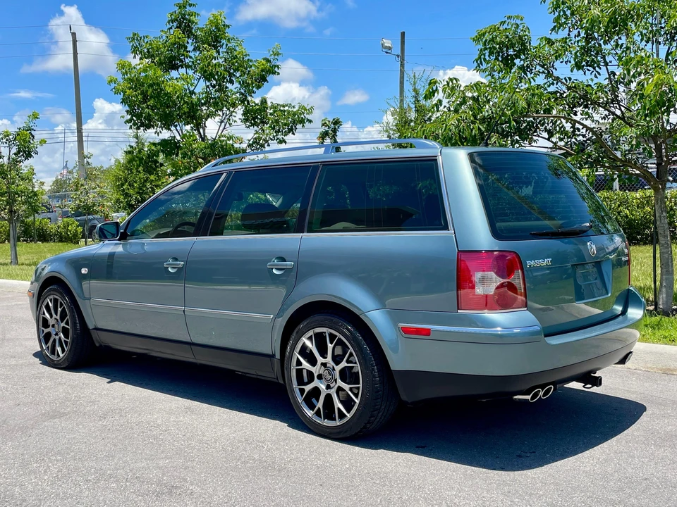 2003 Volkswagen Passat - Image 9 of 31