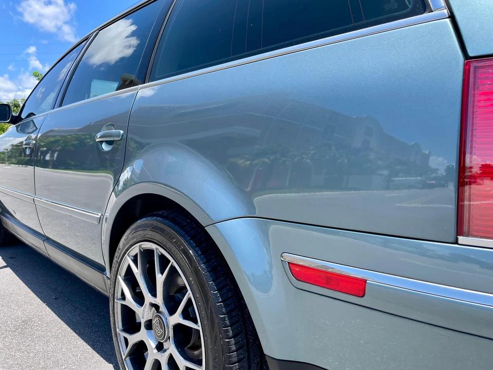 2003 Volkswagen Passat - Image 28 of 31