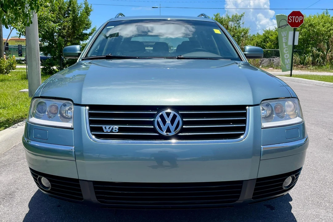 2003 Volkswagen Passat - Image 2 of 31