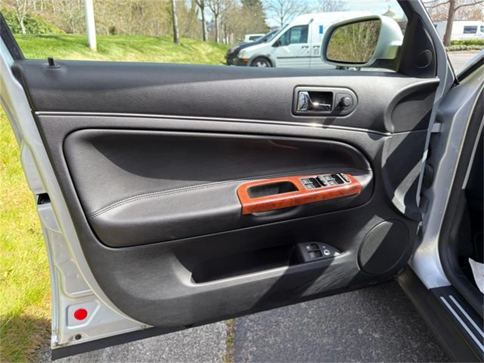 2003 Volkswagen Passat - Image 25 of 31