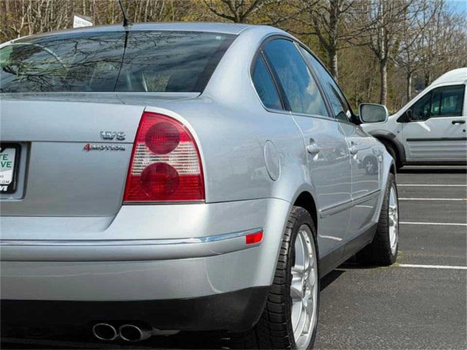 2003 Volkswagen Passat - Image 24 of 31