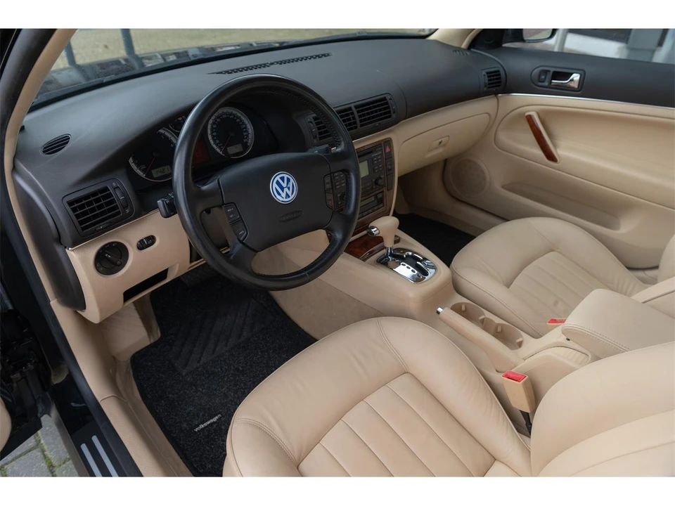 2003 Volkswagen Passat - Image 6 of 11