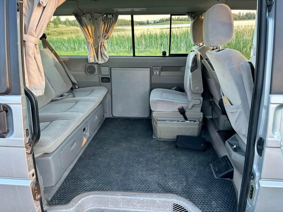 2003 Volkswagen EuroVan - Image 6 of 9