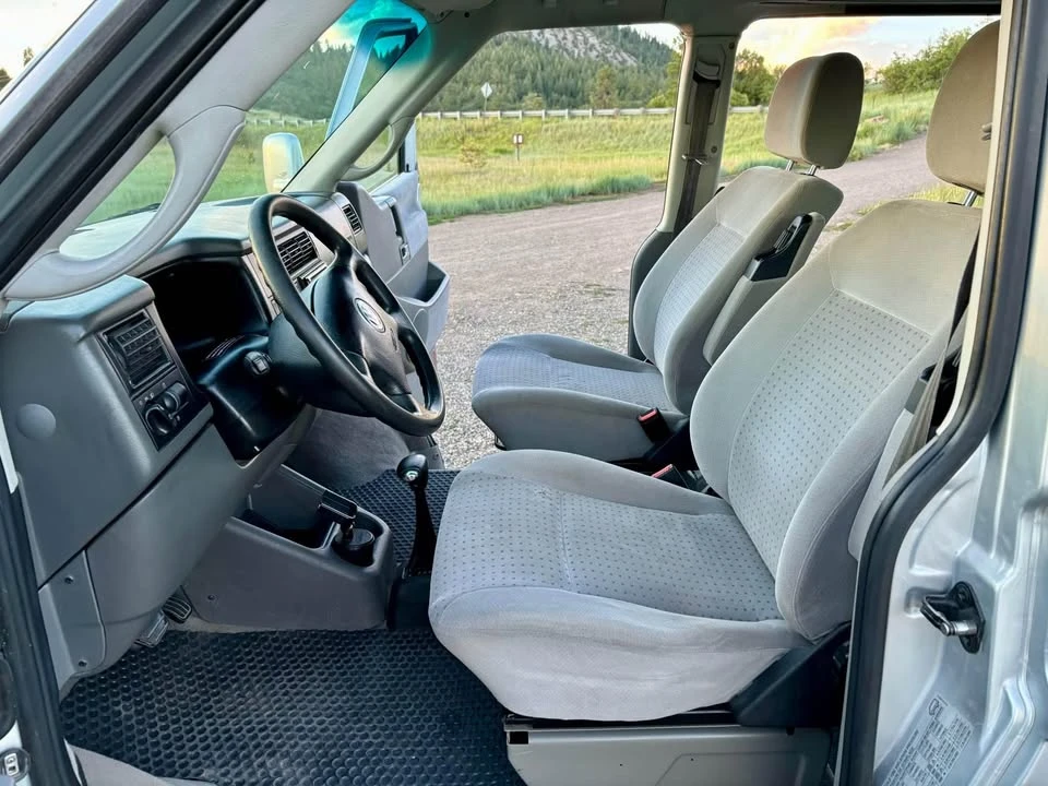 2003 Volkswagen EuroVan - Image 5 of 9