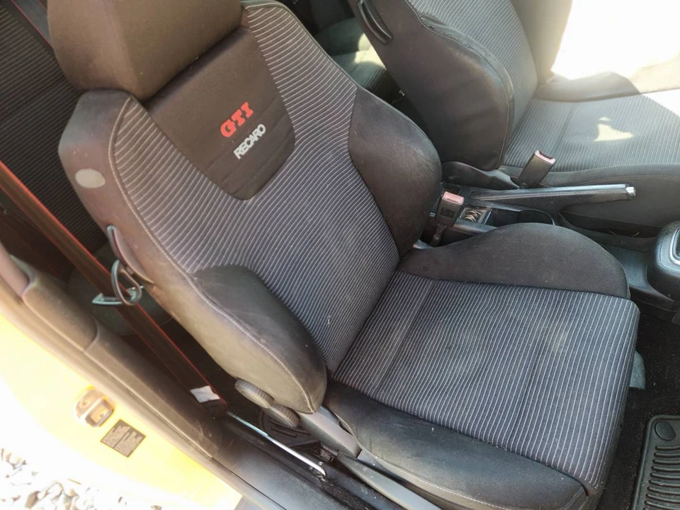 2003 Volkswagen GTI Mk4 - Image 12 of 16
