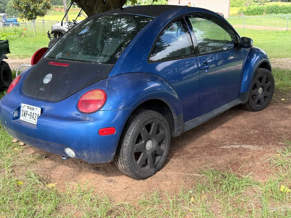 2003 Volkswagen New Beetle - Image 4 of 9