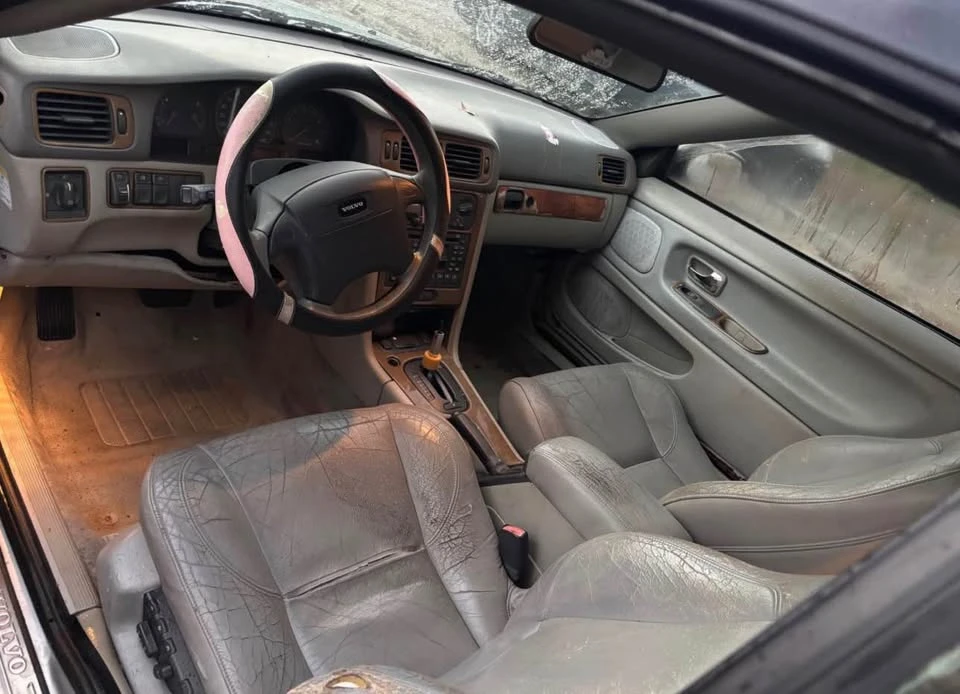 2003 Volvo C70 1st Gen - Image 8 of 12