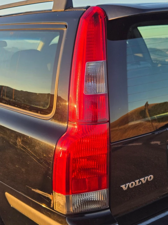 2003 Volvo V70 2nd Gen - Image 25 of 31