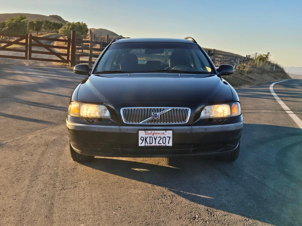 2003 Volvo V70 2nd Gen - Image 6 of 31