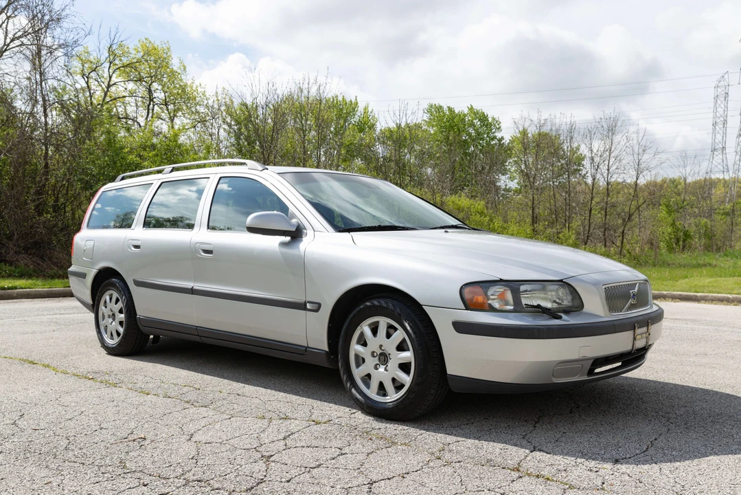 2003 Volvo V70 2nd Gen - Image 16 of 31