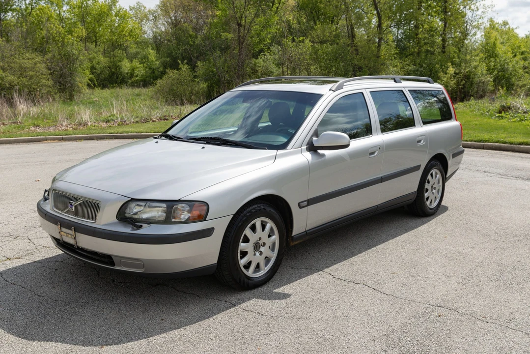 2003 Volvo V70 2nd Gen - Image 4 of 31
