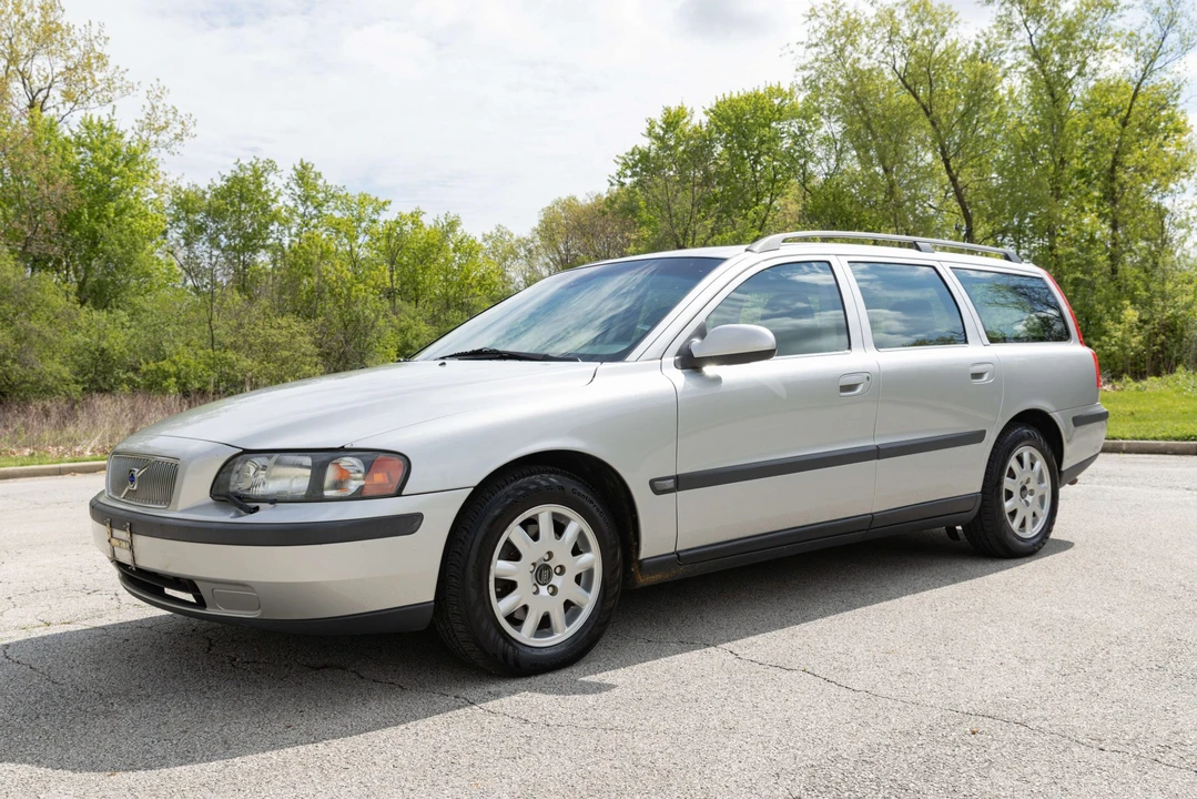 2003 Volvo V70 2nd Gen - Image 5 of 31