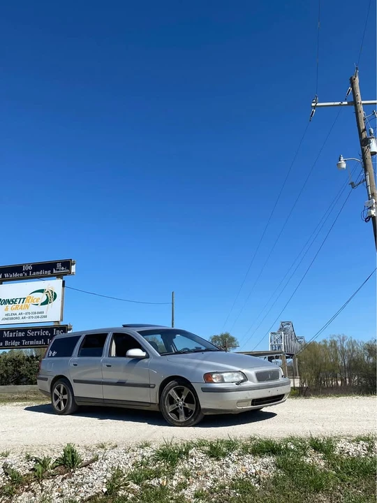 2003 Volvo V70 2nd Gen - Image 4 of 10