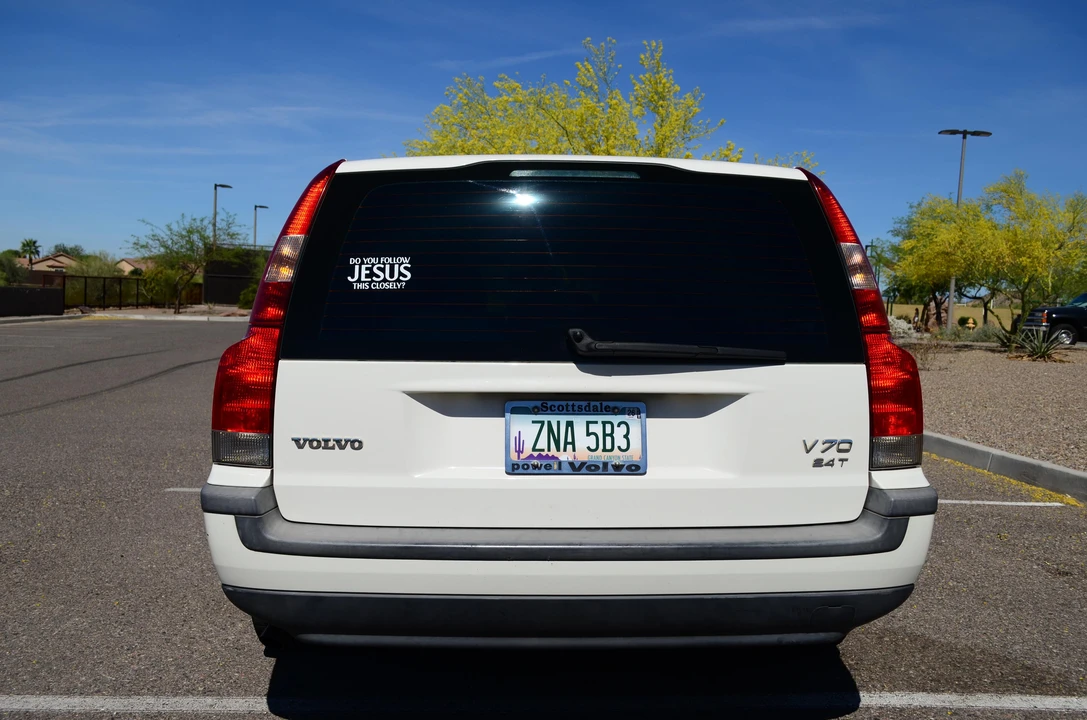 2003 Volvo V70 2nd Gen - Image 11 of 21