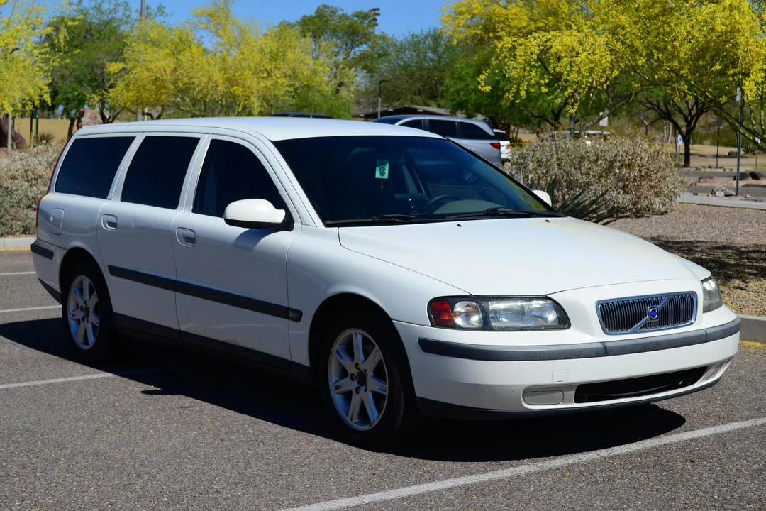 2003 Volvo V70 2nd Gen - Image 16 of 21