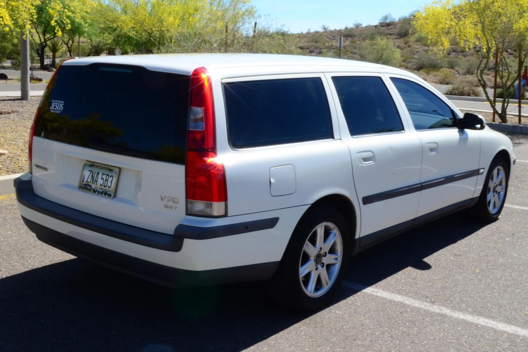 2003 Volvo V70 2nd Gen - Image 4 of 21