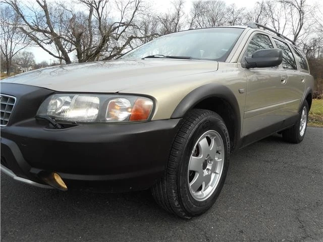 2003 Volvo V70 XC/XC70 2nd Gen - Image 10 of 12