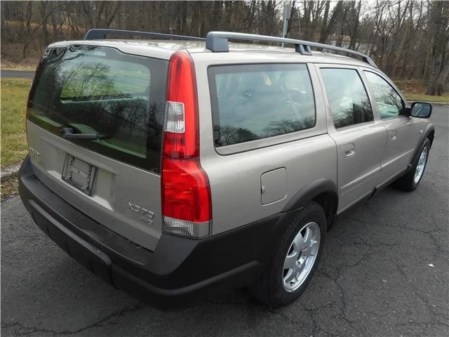 2003 Volvo V70 XC/XC70 2nd Gen - Image 3 of 12