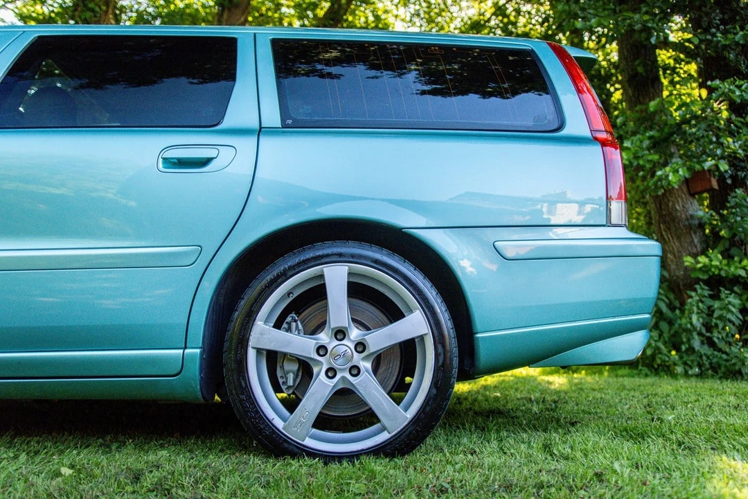 2003 Volvo V70 R 2nd Gen - Image 7 of 30