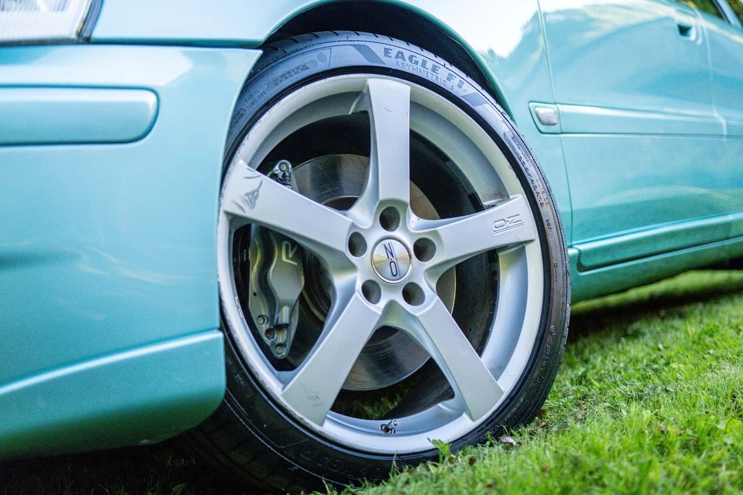 2003 Volvo V70 R 2nd Gen - Image 8 of 30