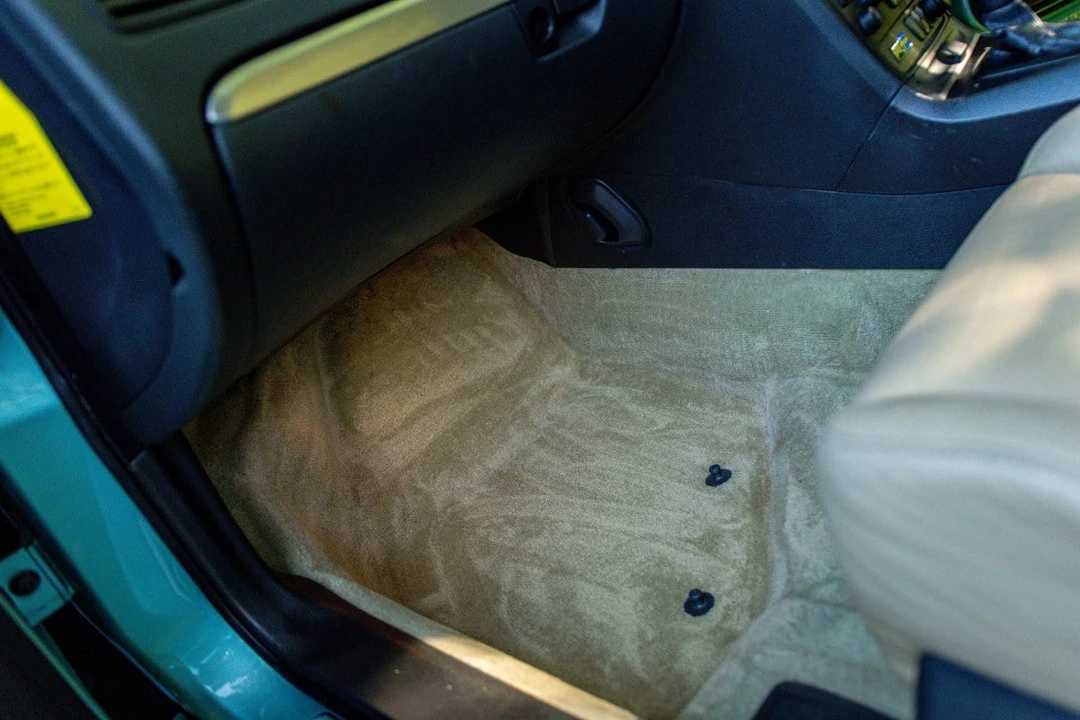 2003 Volvo V70 R 2nd Gen - Image 16 of 30