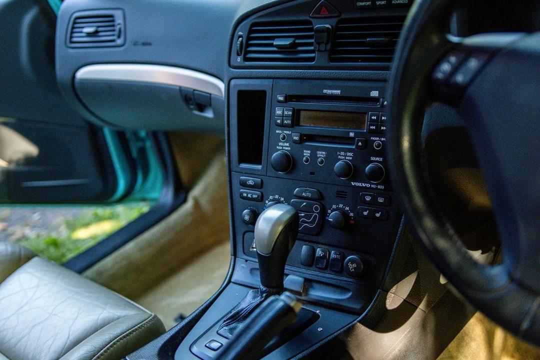 2003 Volvo V70 R 2nd Gen - Image 21 of 30