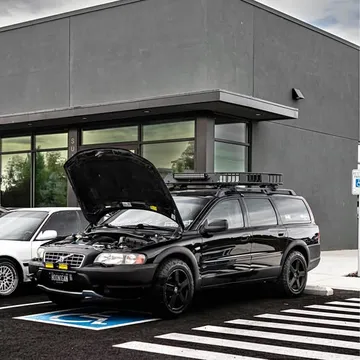 2003 Volvo XC70 2.5T Wagon 4D