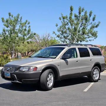 2003 Volvo XC70 2.5T Wagon 4D