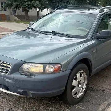2003 Volvo XC70 2.5T Wagon 4D