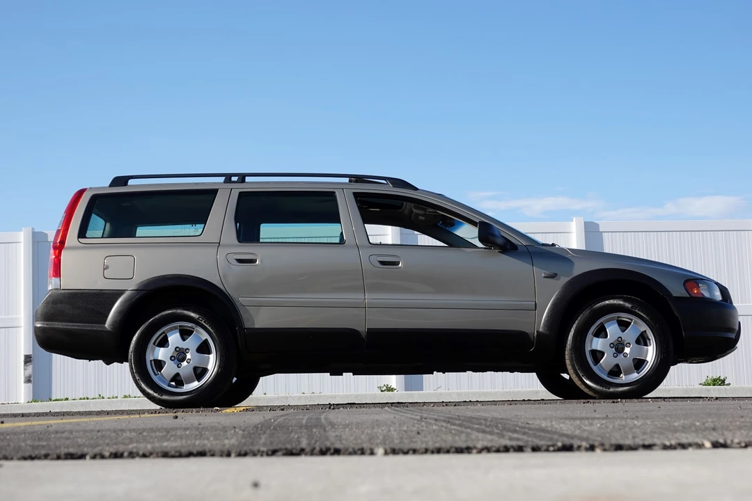 2003 Volvo V70 XC/XC70 2nd Gen - Image 26 of 31
