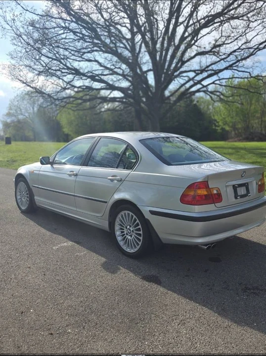 2003 BMW E46 330i & 330Ci - Image 5 of 10