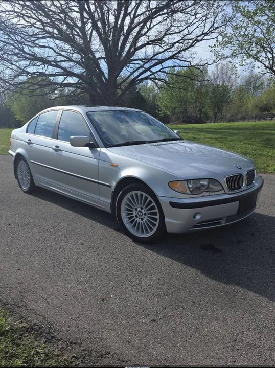 2003 BMW E46 330i & 330Ci - Image 2 of 10
