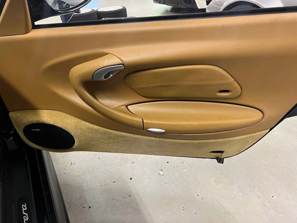 2003 Porsche 996 Carrera - Image 9 of 17