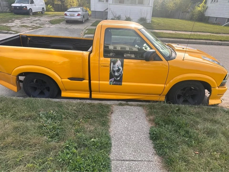 2003 Chevrolet S-10 - Image 2 of 7