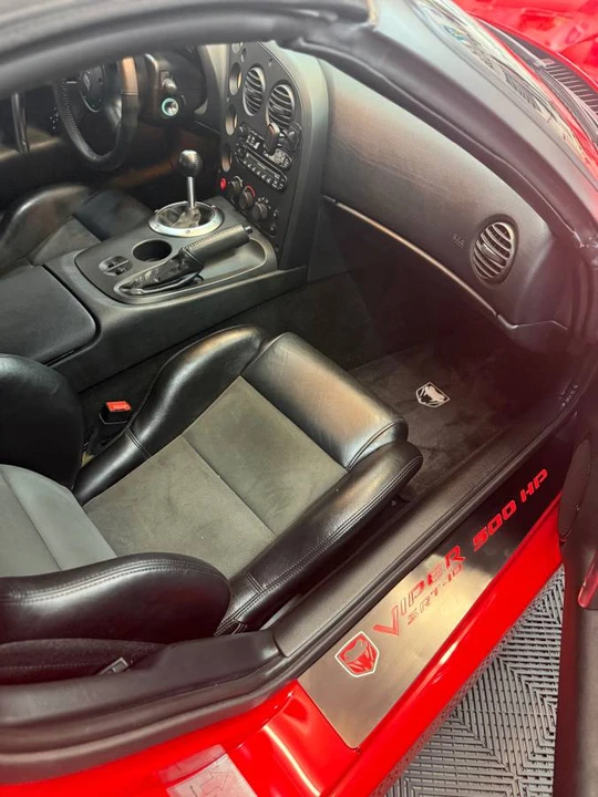 2003 Dodge Viper 3rd Gen - Image 6 of 9