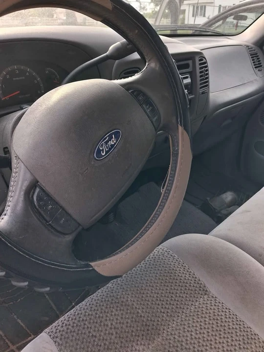 2003 Ford F-150 10th Gen - Image 2 of 7