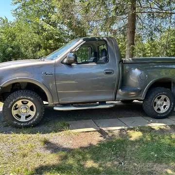 2003 Ford F-150 XLT Triton