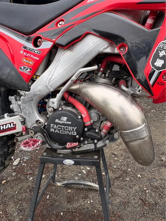 2003 Honda CR - Image 2 of 5