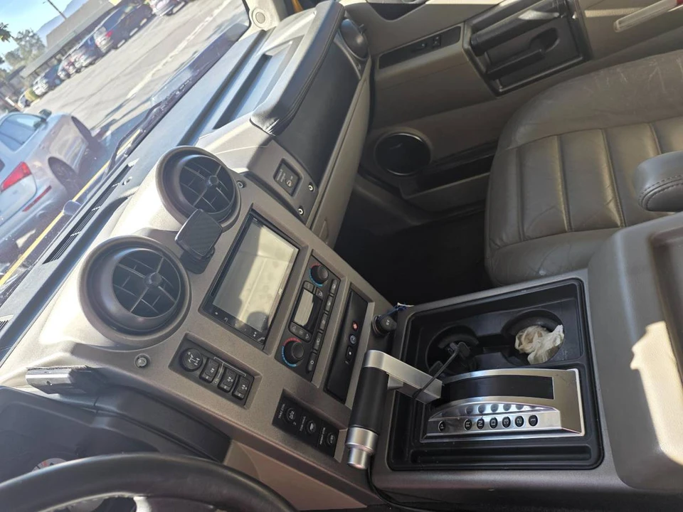 2003 Hummer Hummer H2 - Image 10 of 12