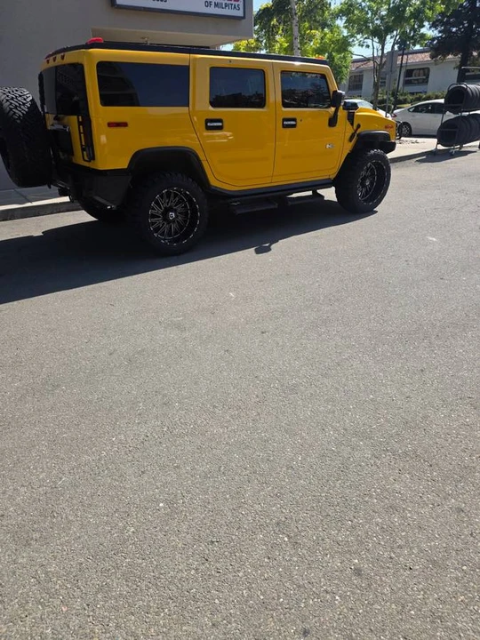 2003 Hummer Hummer H2 - Image 4 of 12