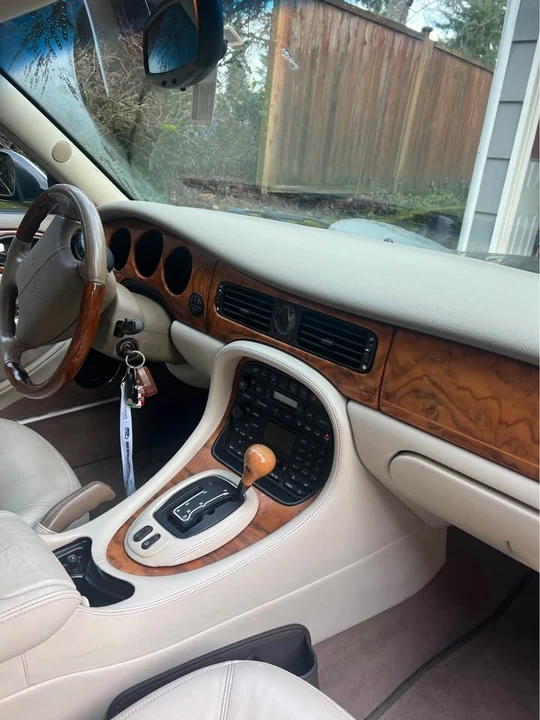2003 Jaguar X308 XJ - Image 5 of 10