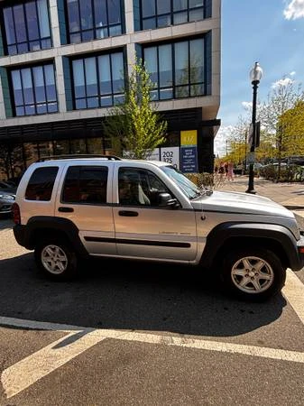 2003 Jeep KJ Liberty - Image 3 of 10