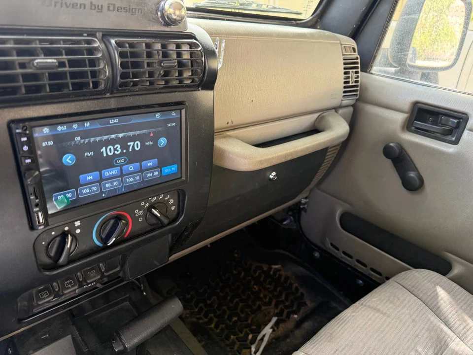 2003 Jeep TJ Wrangler - Image 6 of 17