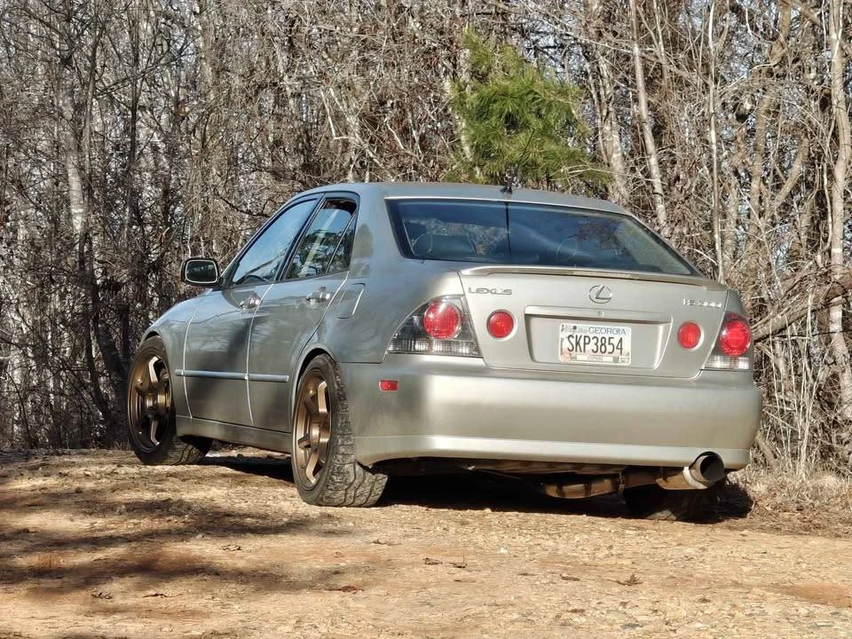 2003 Lexus IS 1st Gen - Image 2 of 23