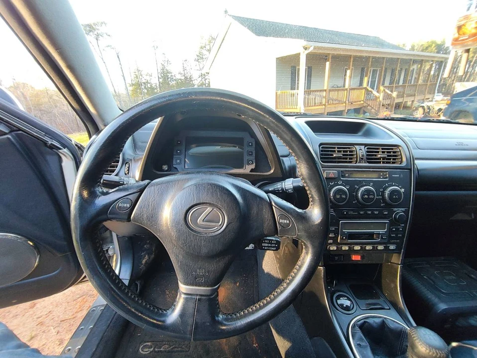 2003 Lexus IS 1st Gen - Image 20 of 23