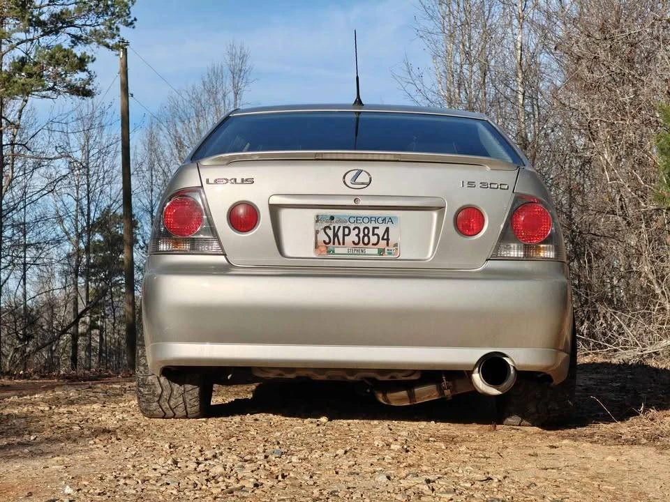 2003 Lexus IS 1st Gen - Image 3 of 23
