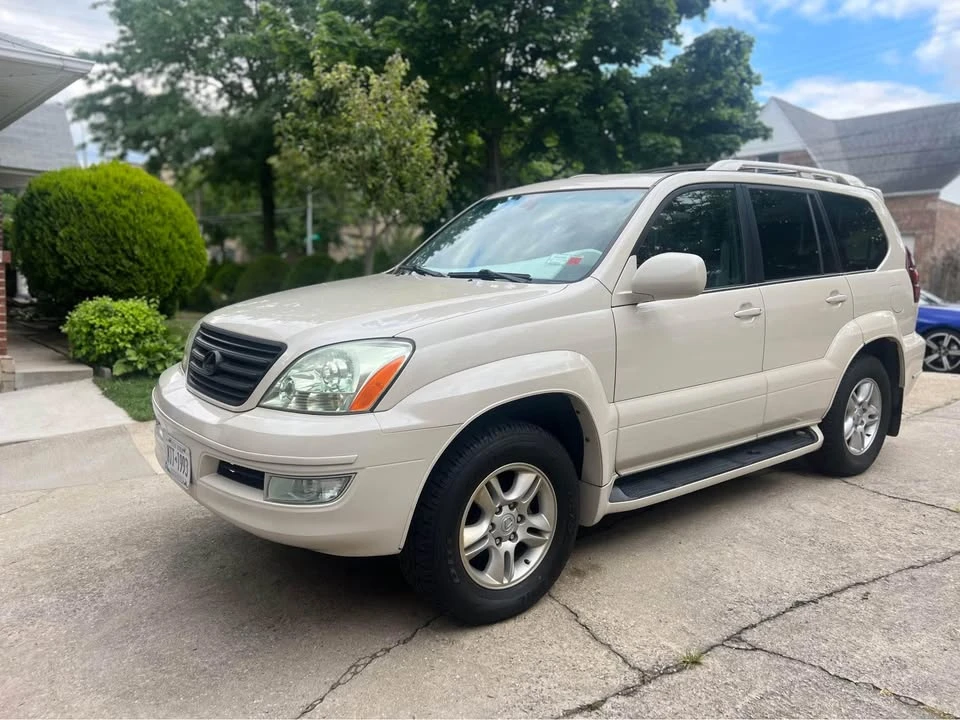 2003 Lexus GX 1st Gen - Image 2 of 10
